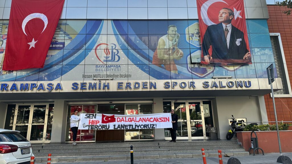 Bayrampaşa Belediyesi Semih Erden Spor Salonu: Gençlerin Fiziksel ve Sosyal Gelişimi İçin Spor Eğitimleri