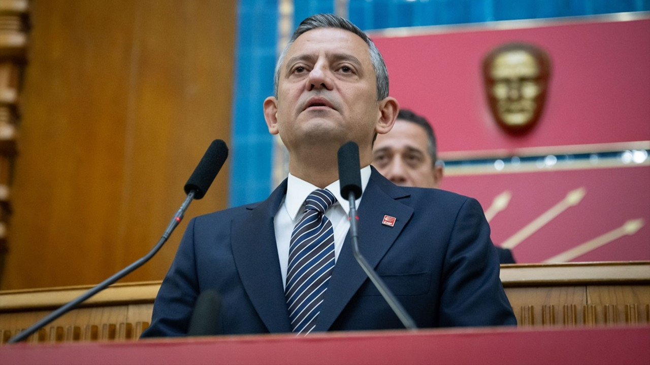 Özgür Özel’den İktidara Öcalan için Süreç Tepkisi Milletin Aklıyla Alay Etmeyin