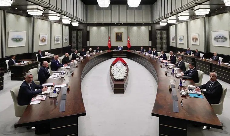 Erdoğan’ın Masasında  Zamlar ve Terörle Mücadele Var