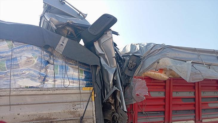 4 TIR Birbirine Girdi: Kadınhanı’nda Zincirleme Kazada Genç Sürücü Hayatını Kaybetti