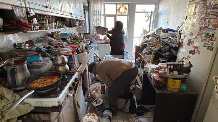 Apartmandan 10 Kamyon Çöp Çıktı: Mahalleliyi İsyan Ettiren Manzara