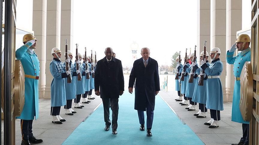 Erdoğan Sudan Lideri El-Burhan ile Bir Araya Geldi